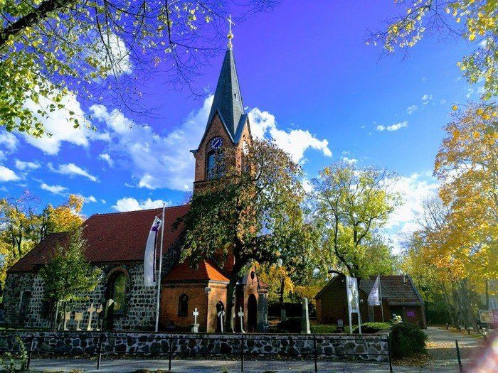 Dorfkirche Großziethen von außen